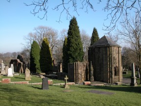 Click on this picture of the old St Thomas' Church ruin to enlarge.