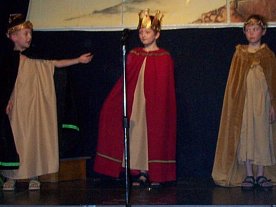 Picture of two of the 3 kings with Herod